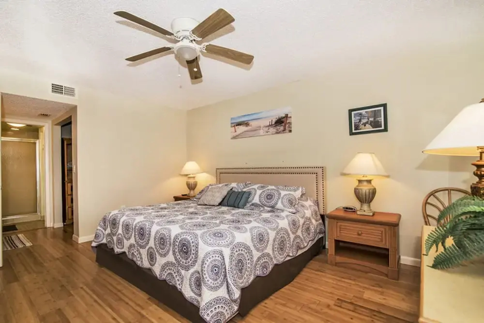 Shorewalk Condo 104 15min to Beach