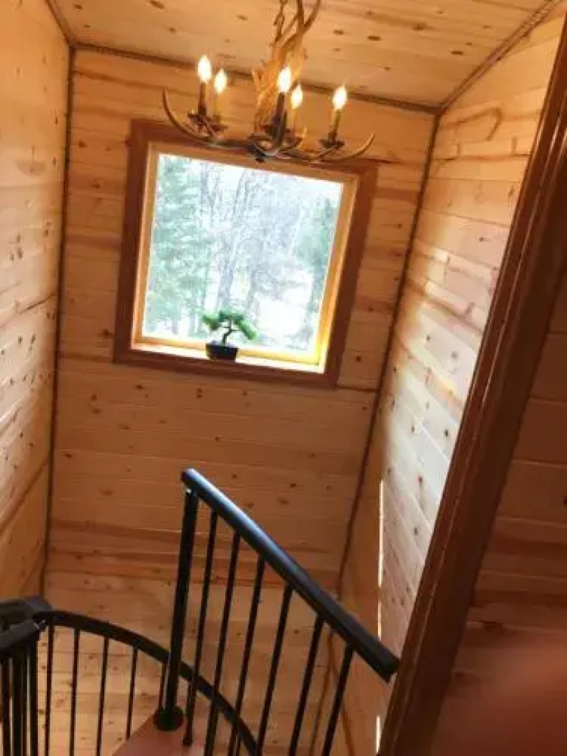 AK Vacation Cabins Woodland Hollow Log Cabin