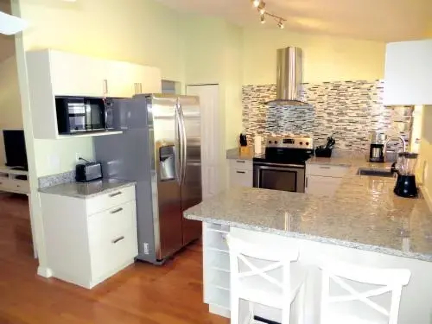 Pool home - 4212 1st Ave W