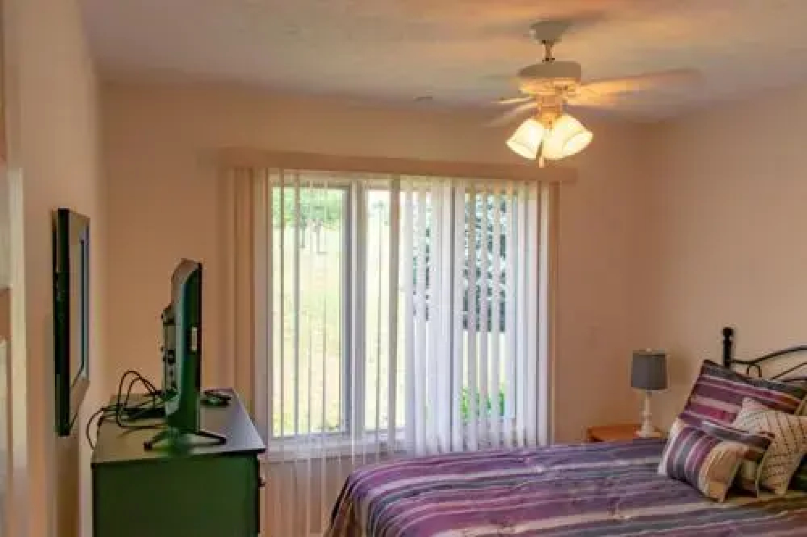 The Lake House Dandridge - 3 Br Cabin