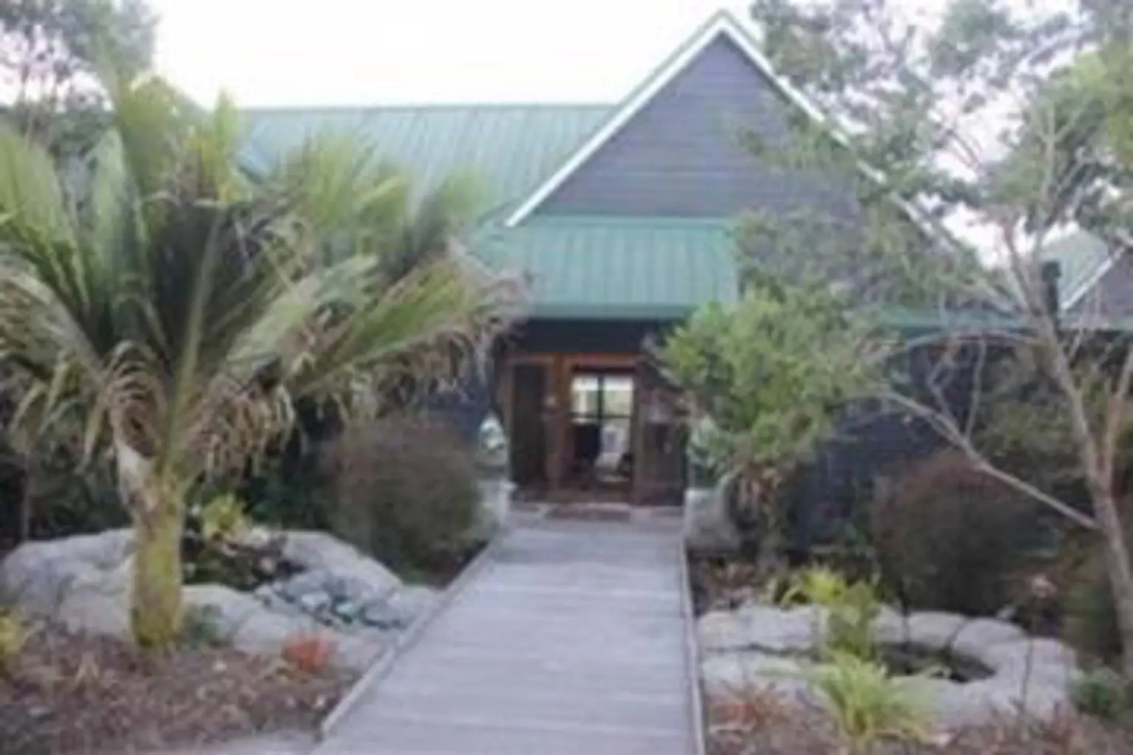 Tawharanui Lodge