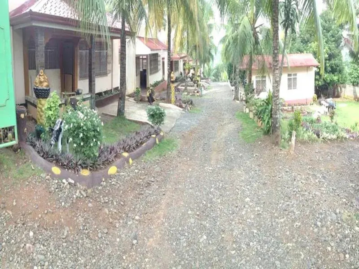 R and R Private Homes