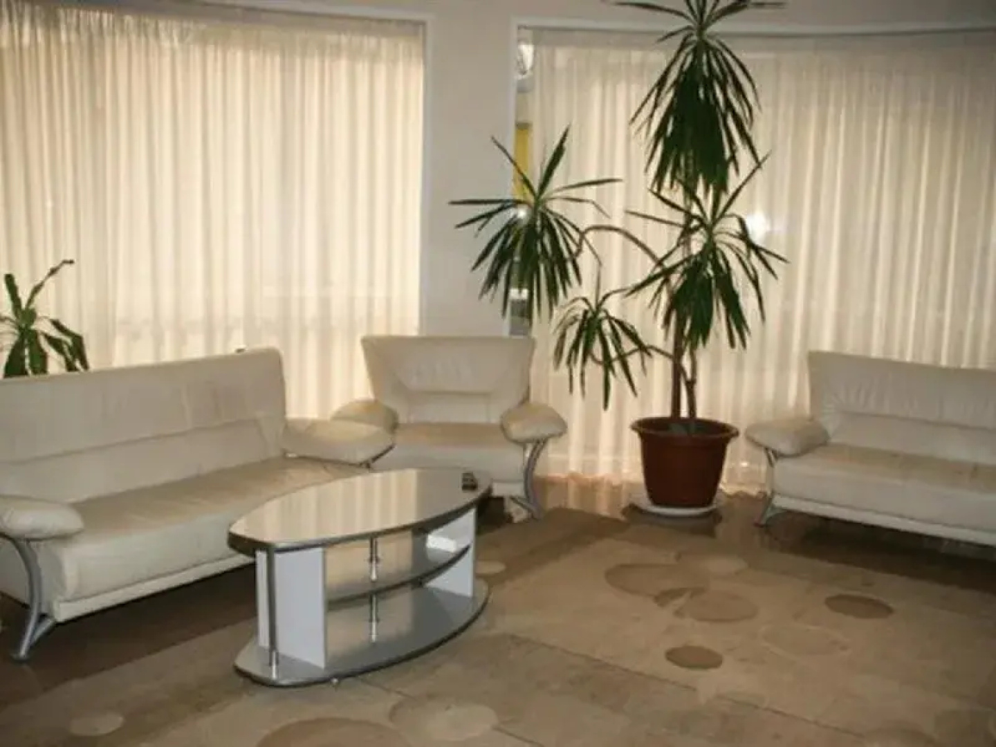 Azalia Hotel