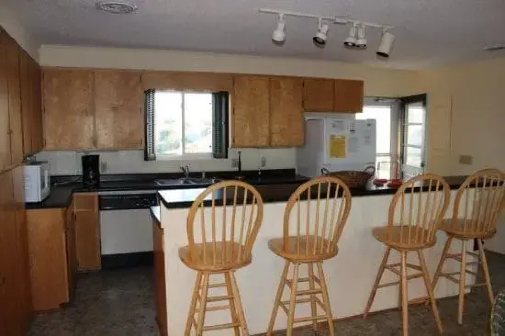 Tahiti Sweetie 4 Br home by RedAwning