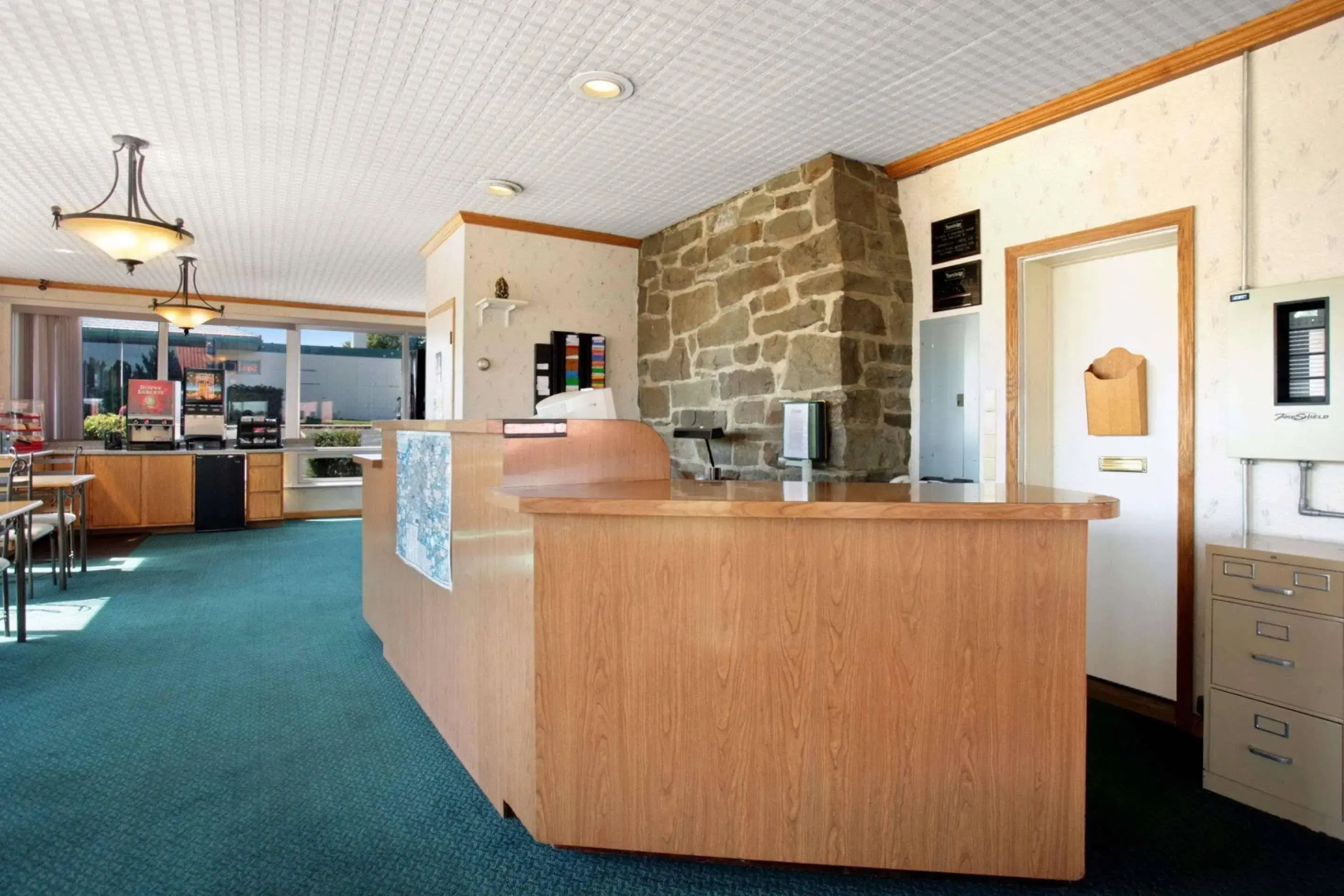 Knights Inn Oswego