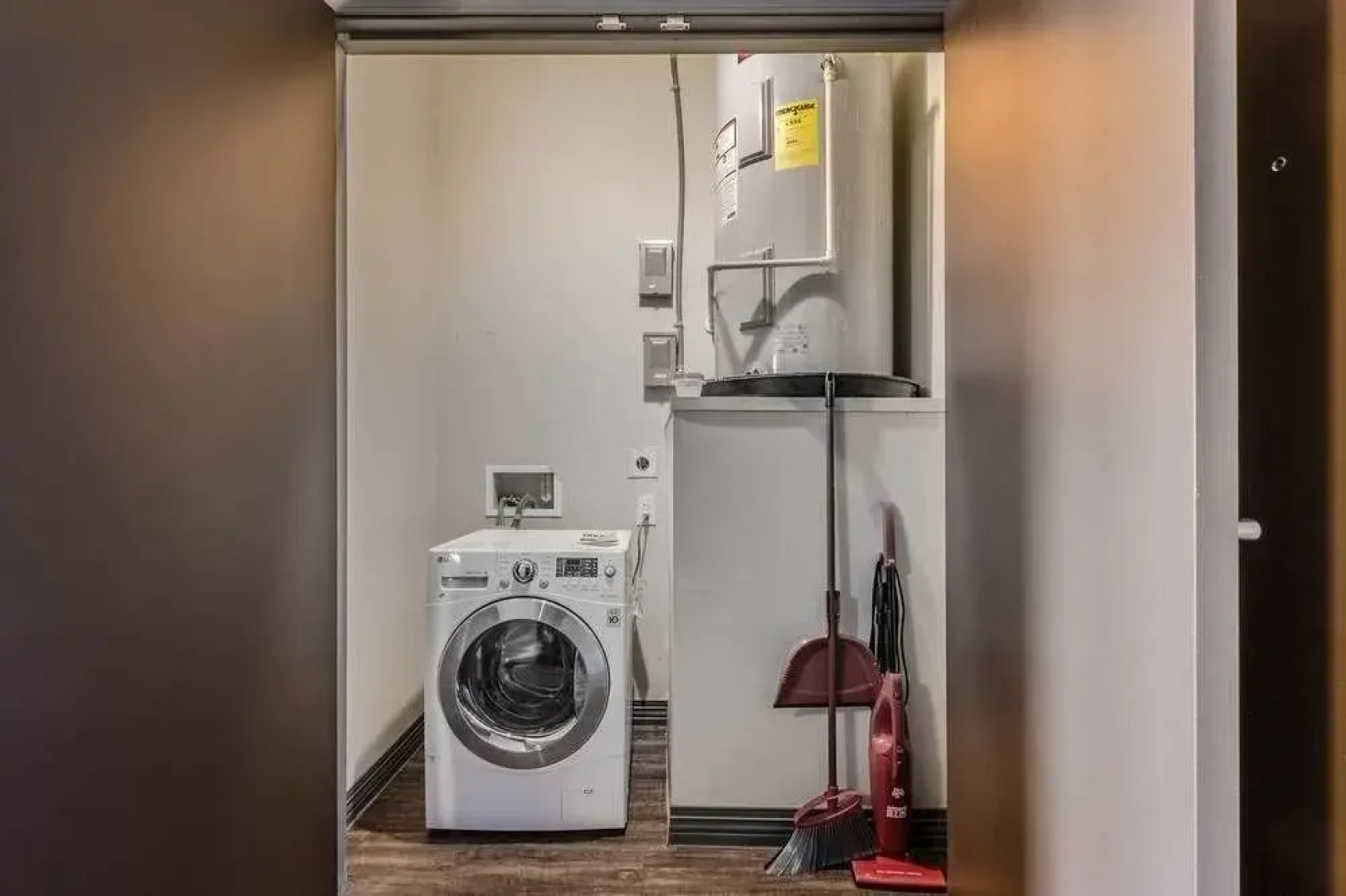 Homey 1BR Unit with Downtown Dallas Views