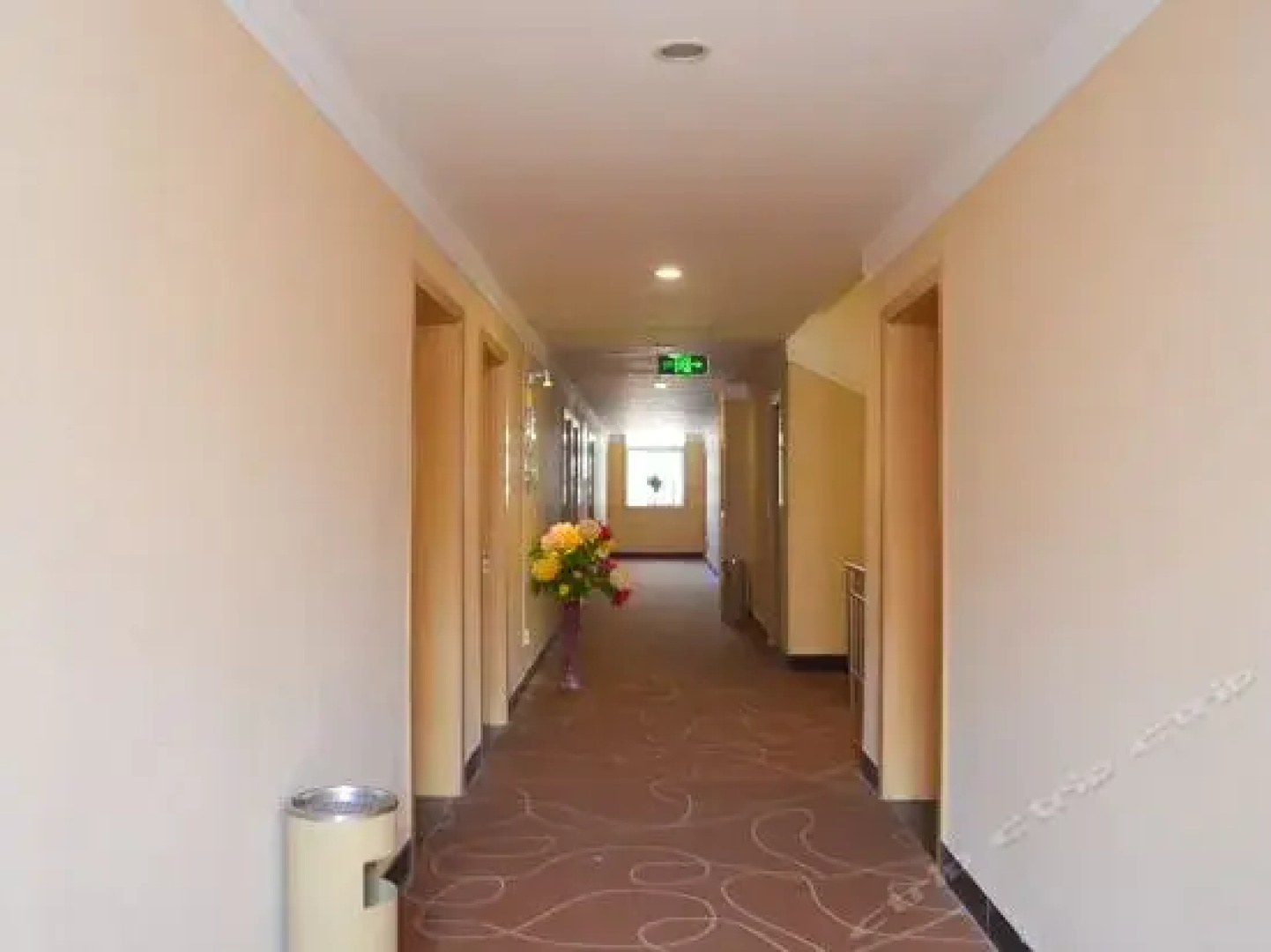 Huamushen Holiday Hotel