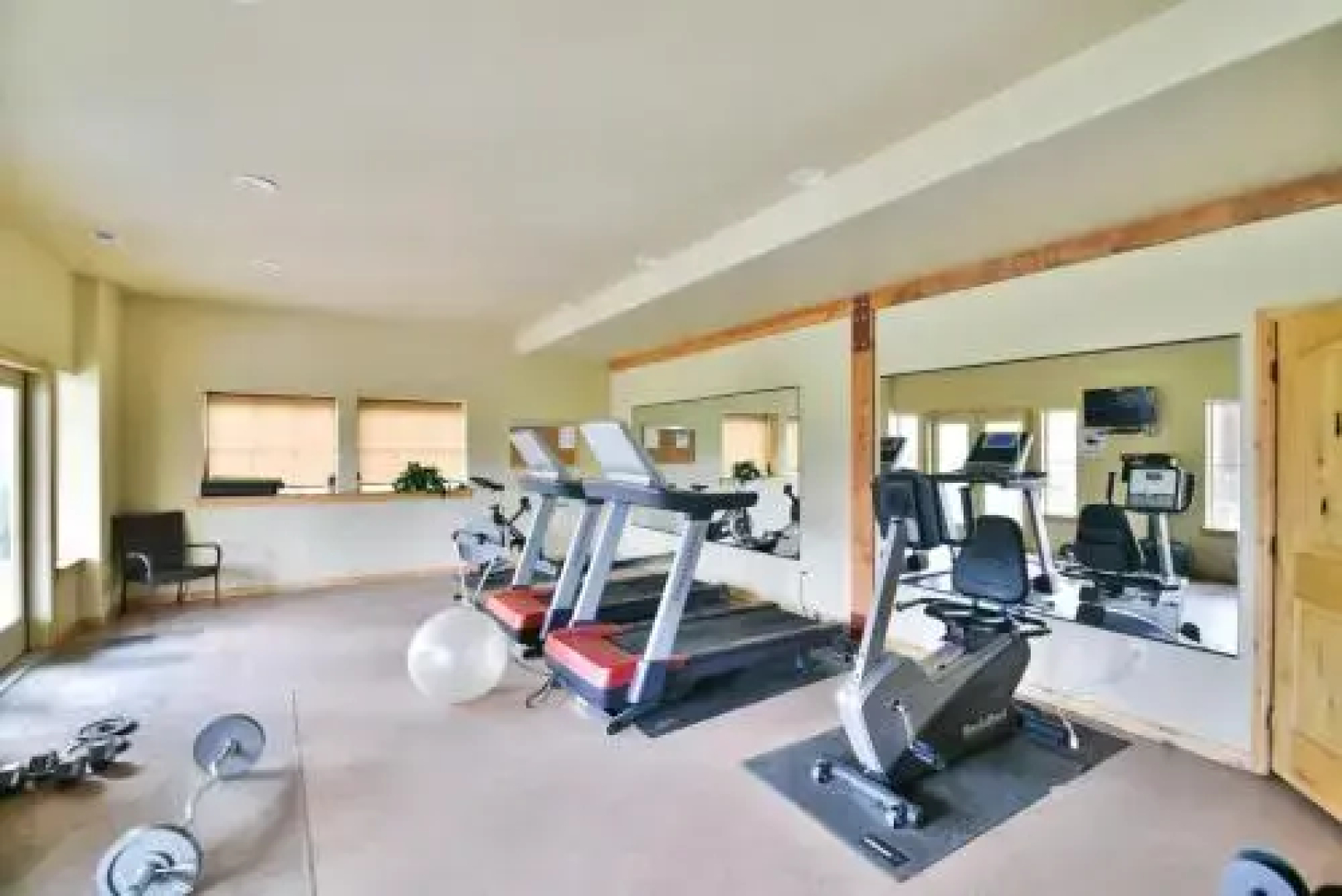 Moose Hollow Condo #1206 at Wolf Creek Resort Near Powder Mountain, Snowbasin, Nordic Valley And Pineview in Eden Utah