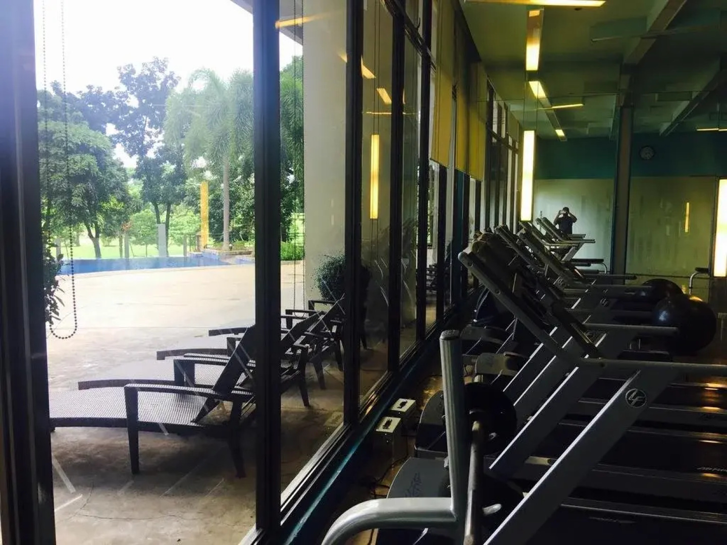 P&S Suites Burgos Circle