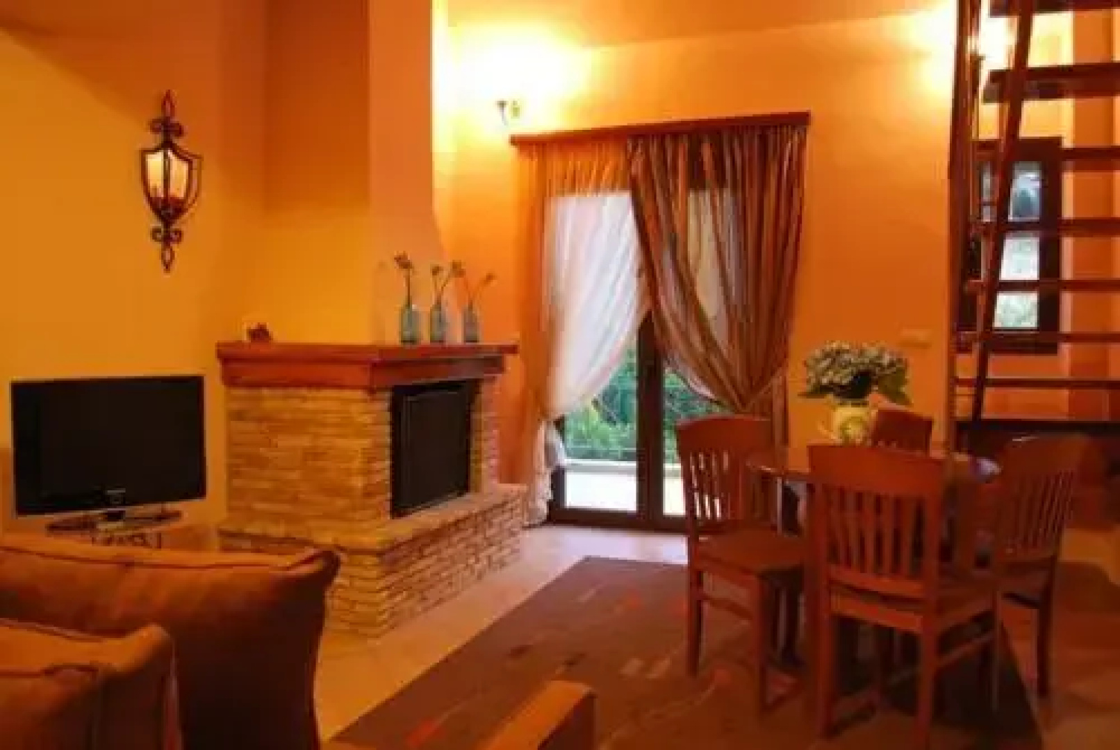 Nefeli Guesthouses