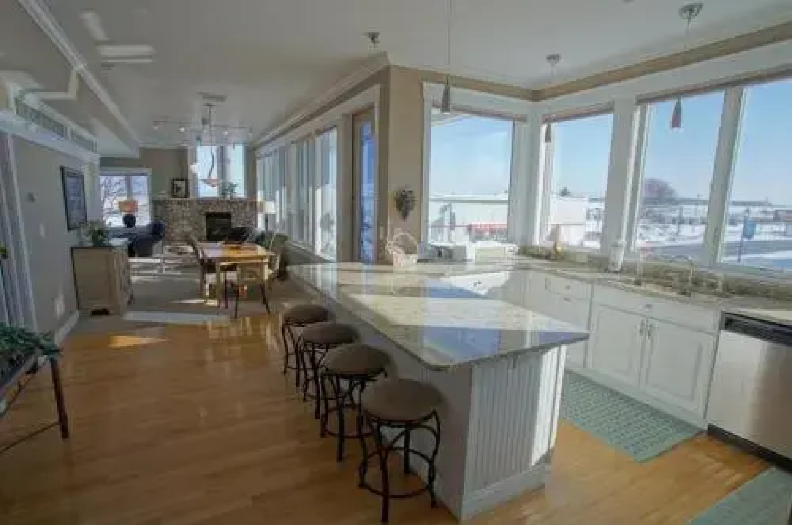 Pier Harbor #2, Condo at Saint Ignace