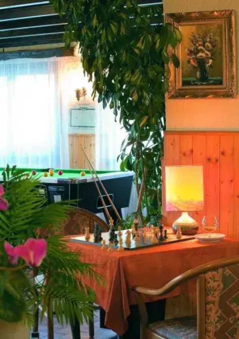La Petite Chaumiere