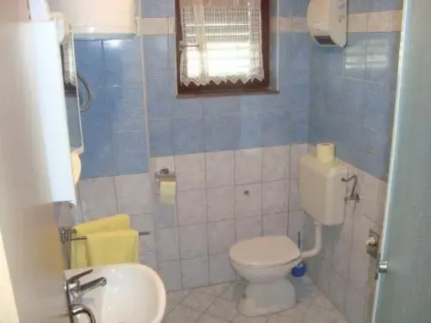 Apartment Custic