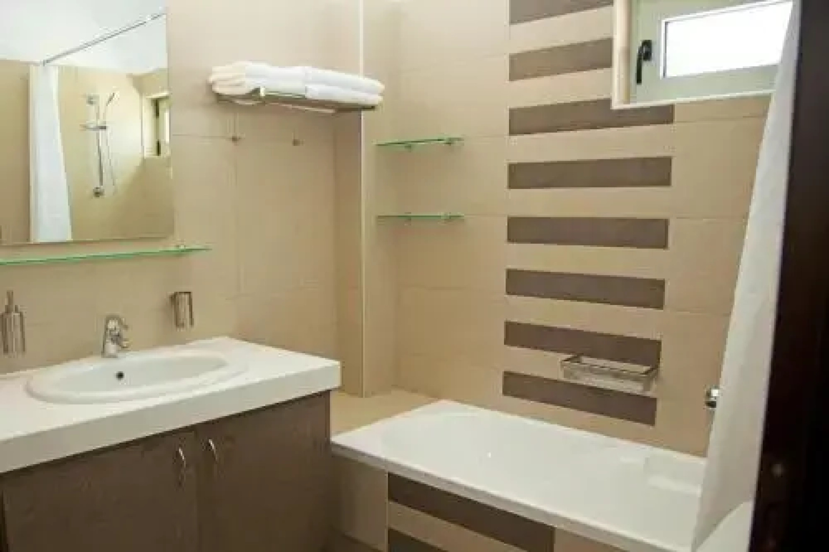 Yanni's villas
