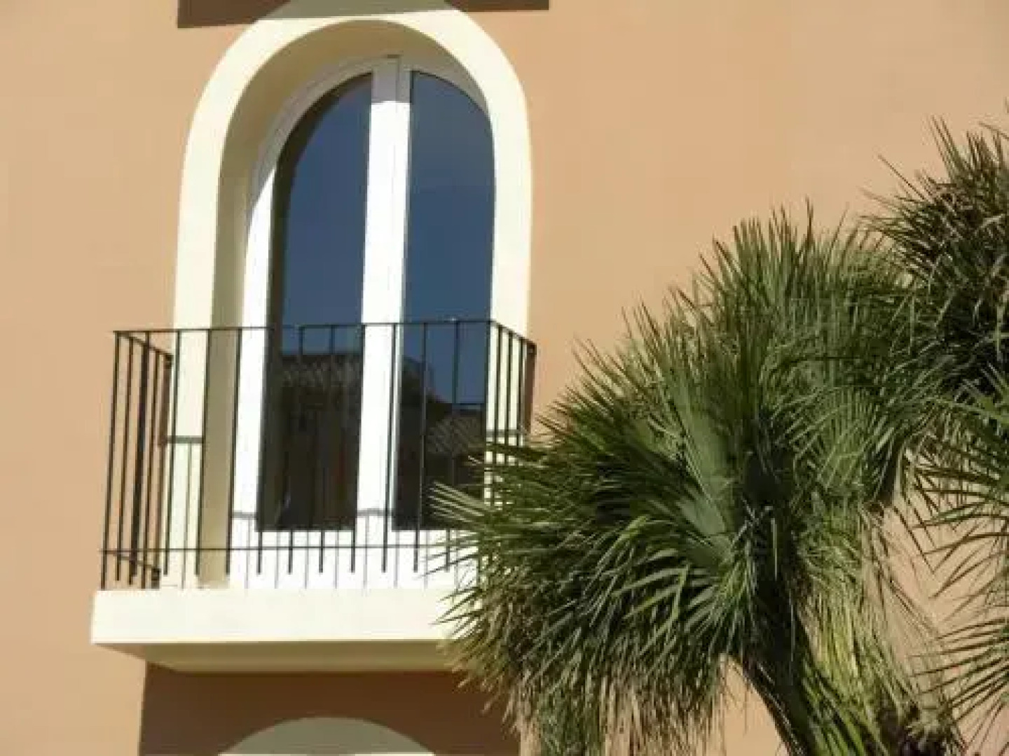 Arona 2 - 5907 - RCR 38808