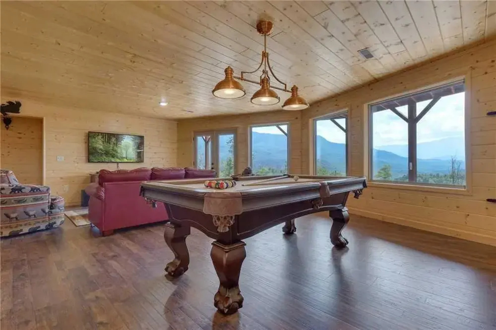 Eagles View - Four Bedroom Cabin