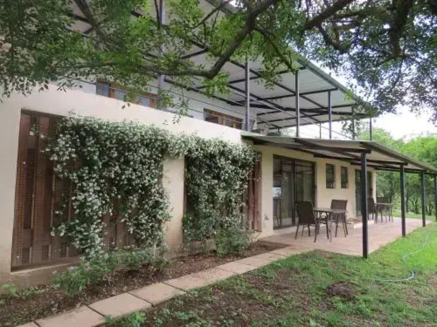 Grasslands Guest House