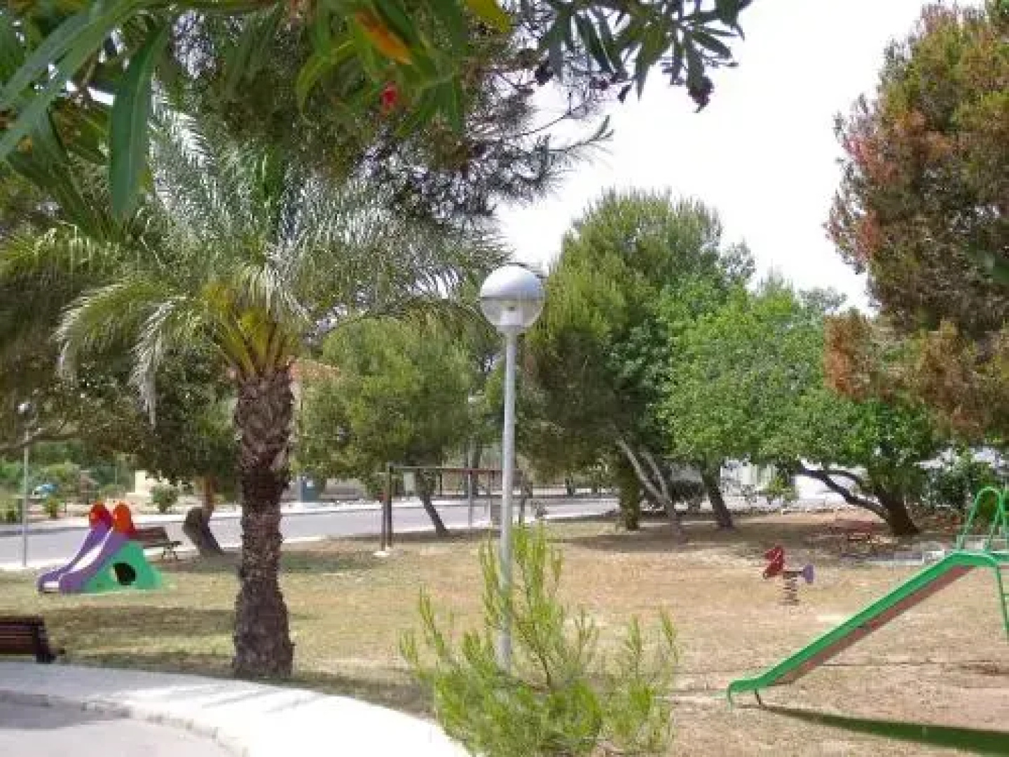 Holiday Home Happy Day