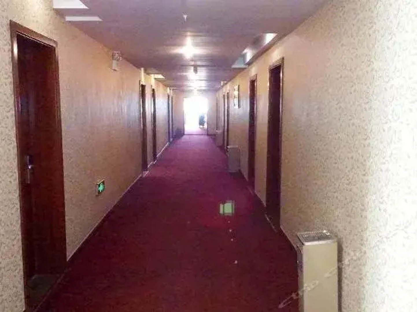 Kunlun Leju Business Hotel (Nanyang Xinchen Road)