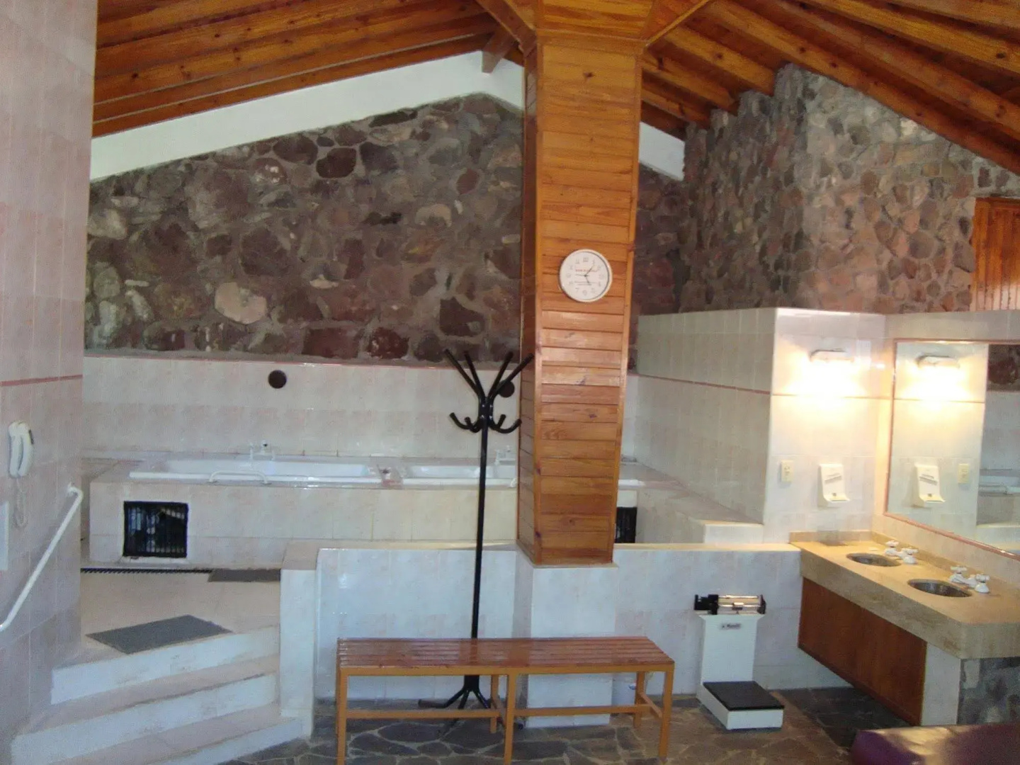 Hosteria Termas del Challao