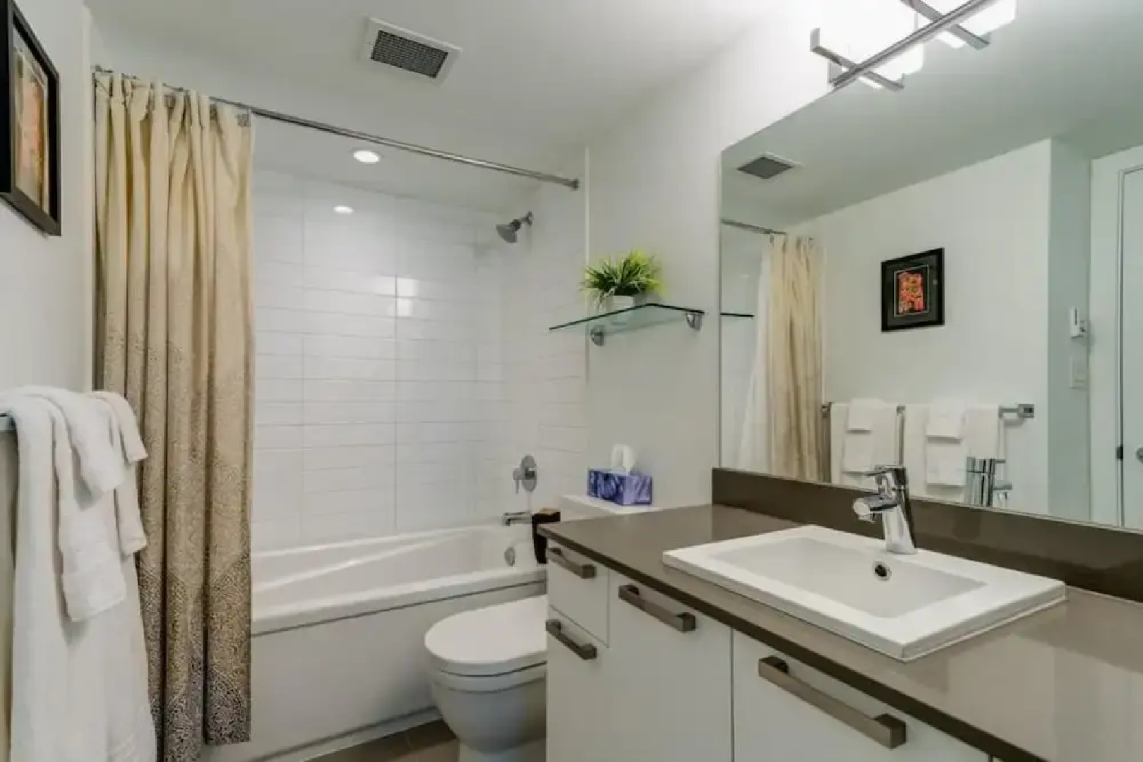 Songhees Suite at the Union Apartment
