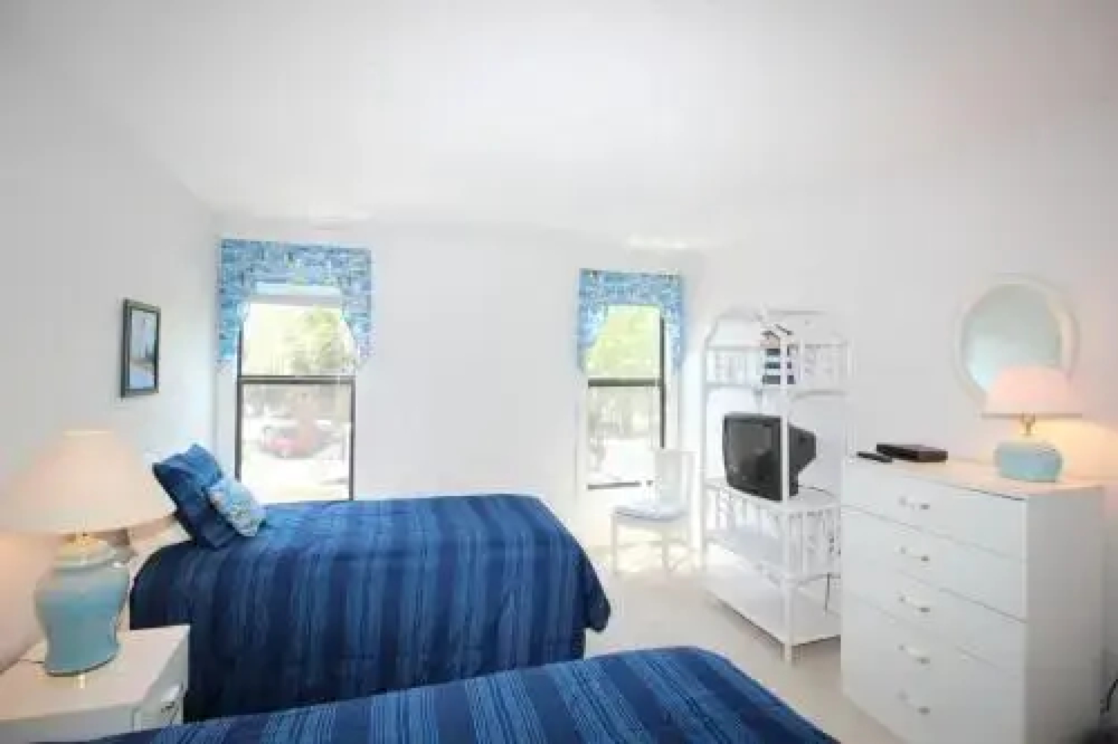 C 8 Xanadu 2 Br Condo by RedAwning