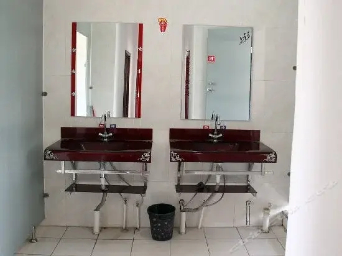 Panzhihua Hongyun Inn Xiangyang Store