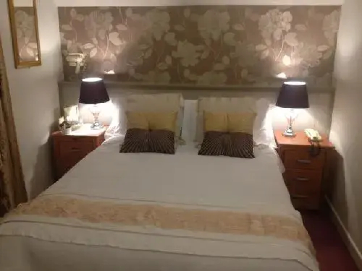 The Town House Hotel