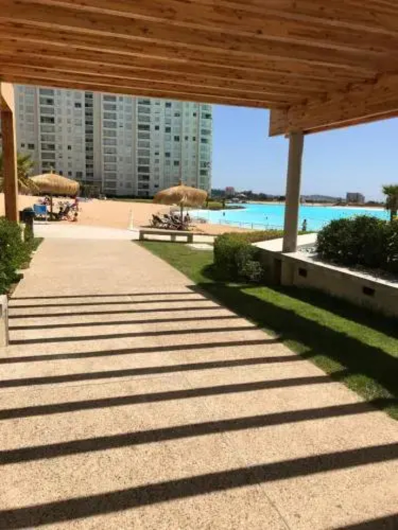 Laguna Bahía Algarrobo