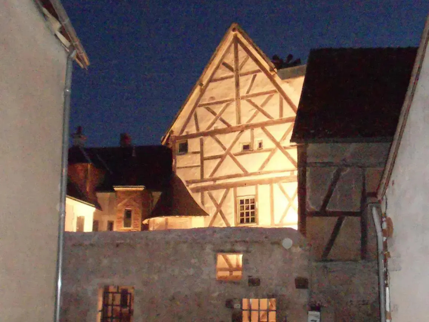 Auberge De La Tour
