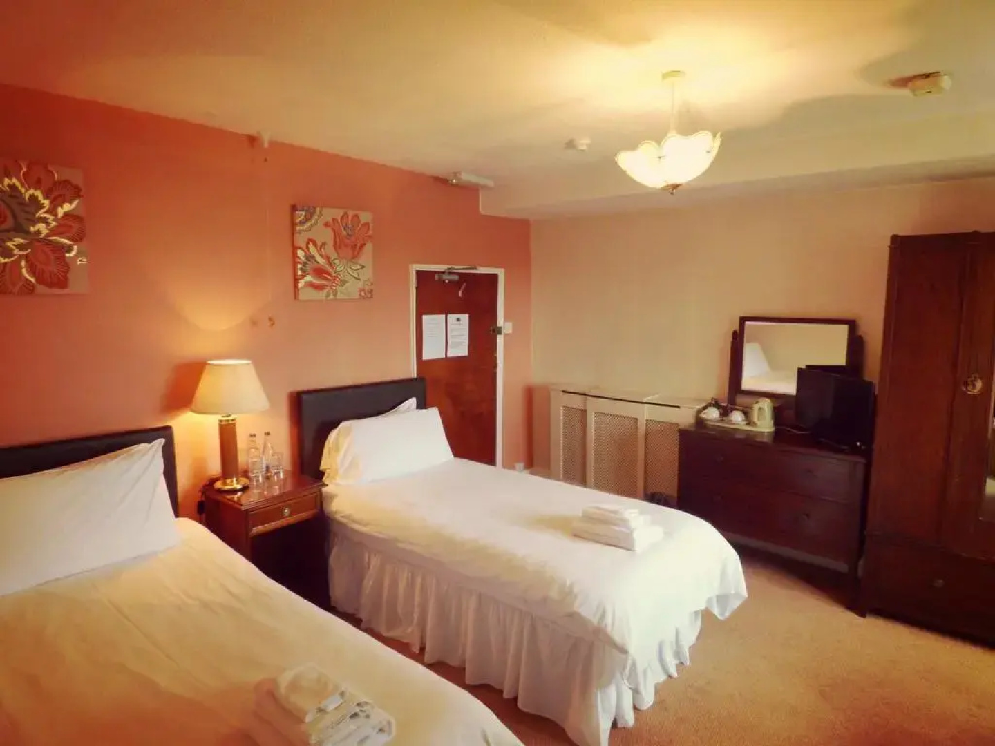 Unicorn Hotel