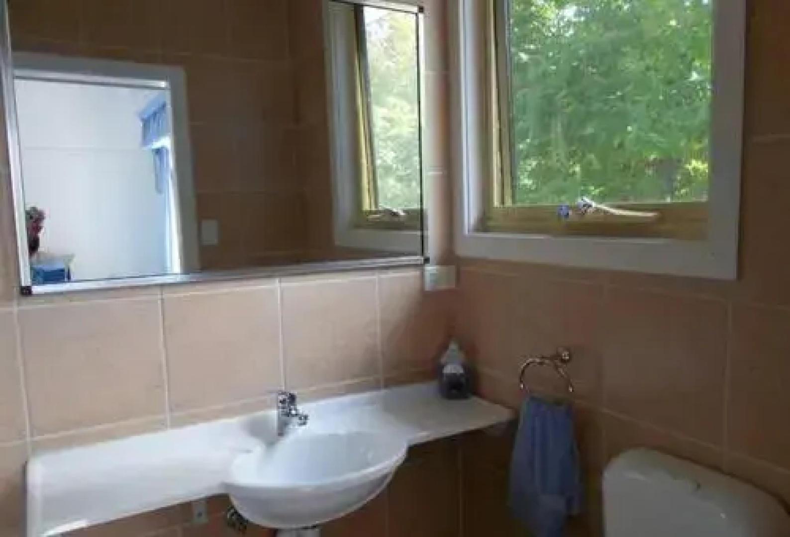 Hillview Oak B&B