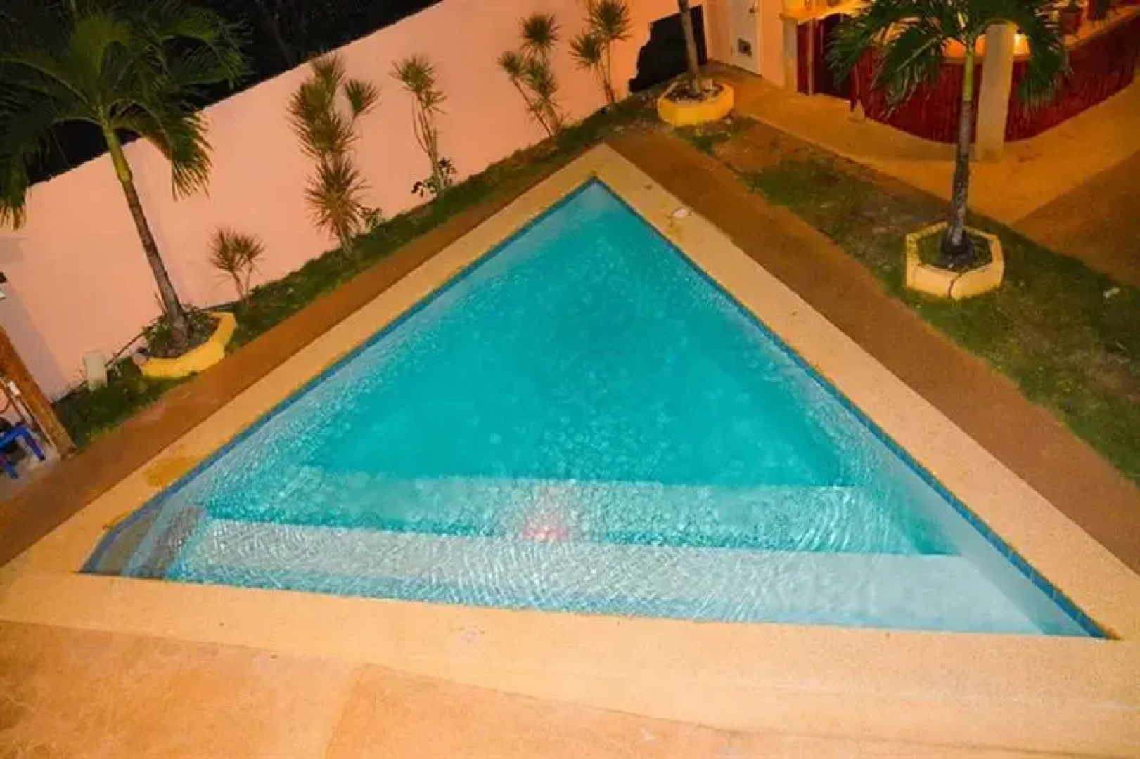 Alona Studios Apartment Hotel
