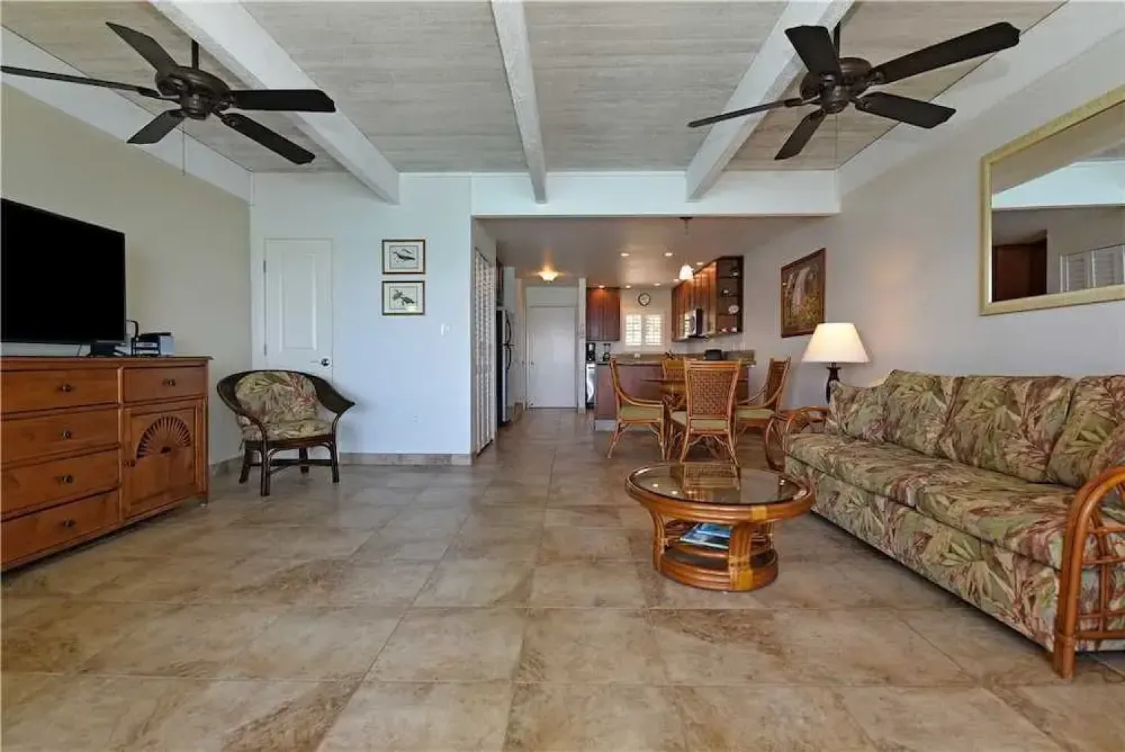 Lokelani #A205 - 2 Br condo by RedAwning