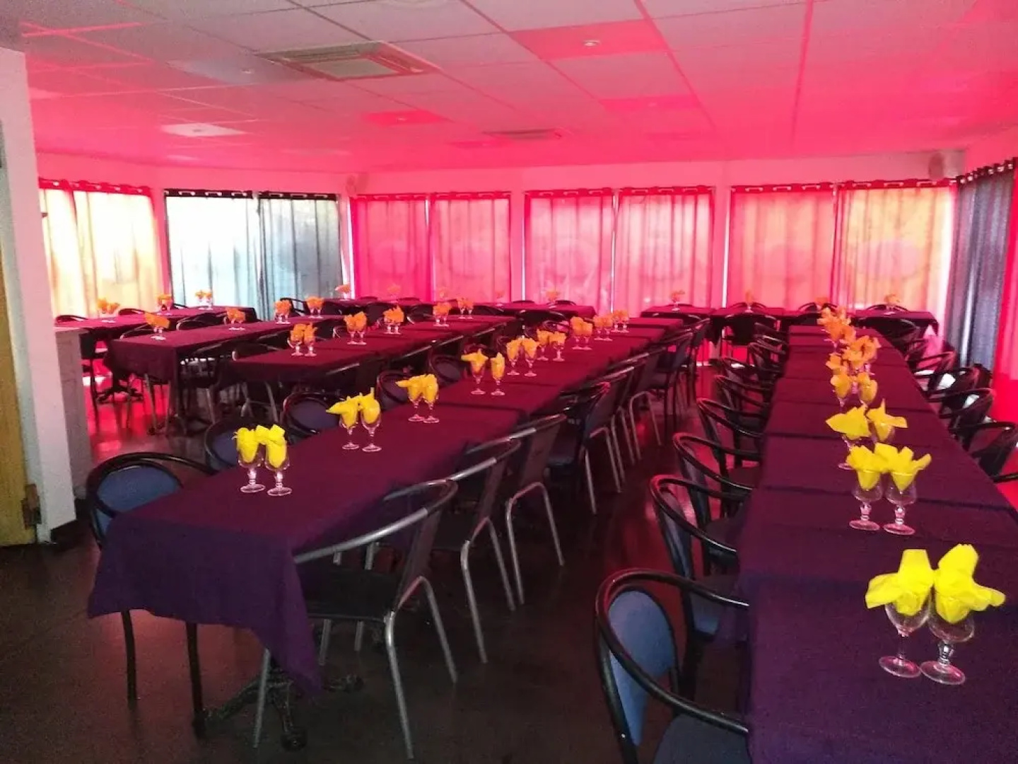 Jardin de Tredos - Libertine Hotel for Caters to Adults
