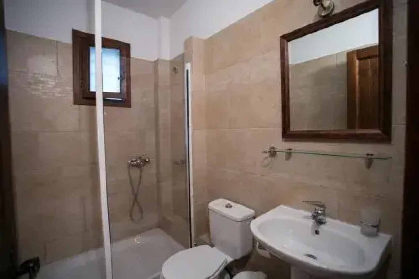 Enastron Guesthouse