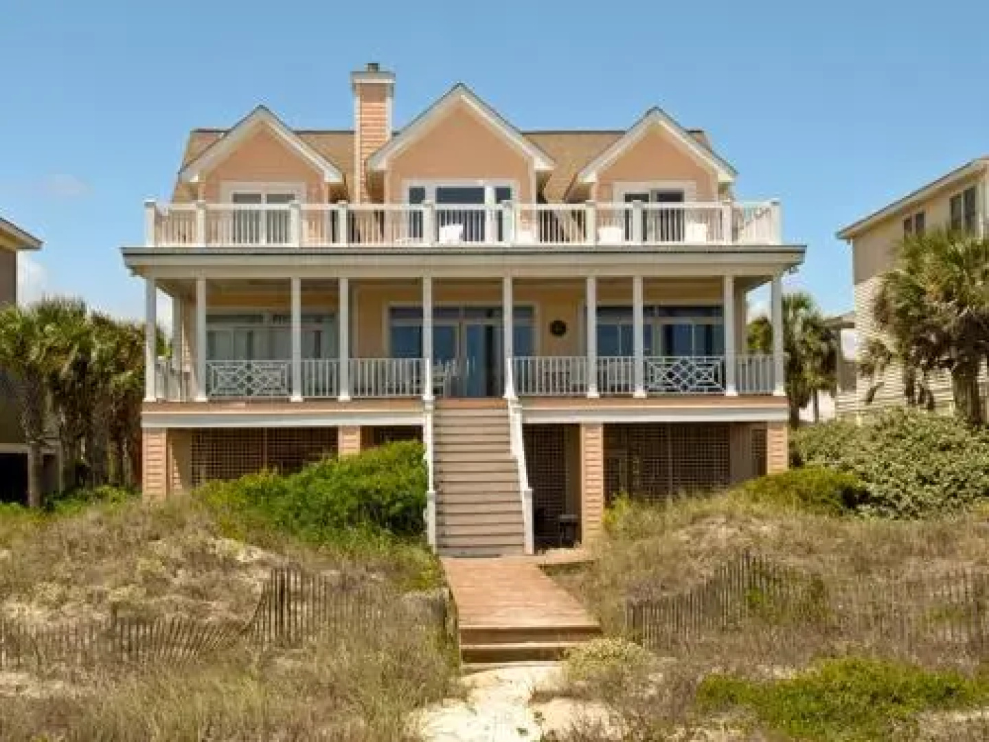 Ocean Boulevard 802 by RedAwning