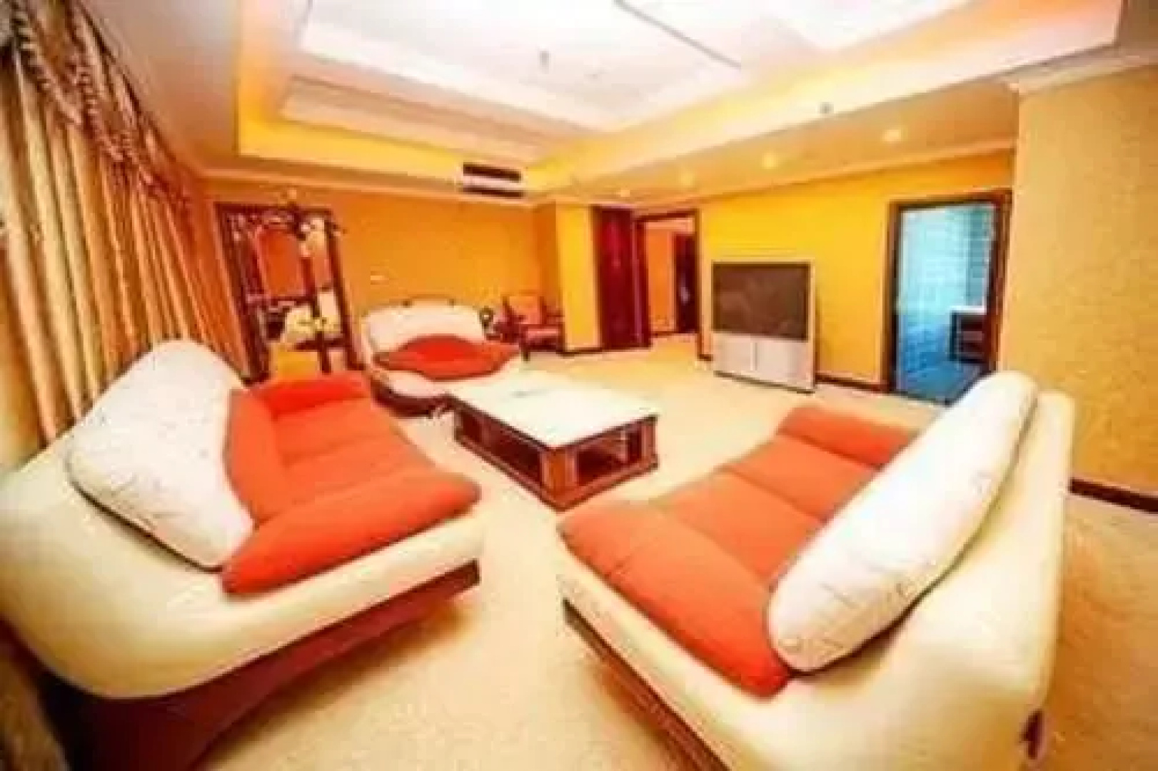 Daxianglong Tea Theme Hotel - Baoshan
