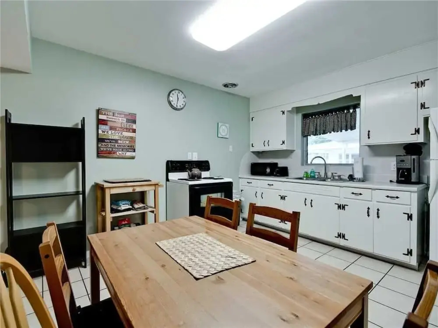 Harbor 606 by Vacation Rental Pros
