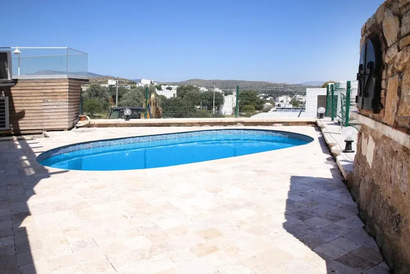 Important Group Villa Royal