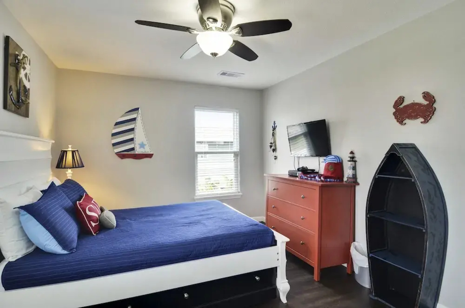 The Pelican House by RedAwning