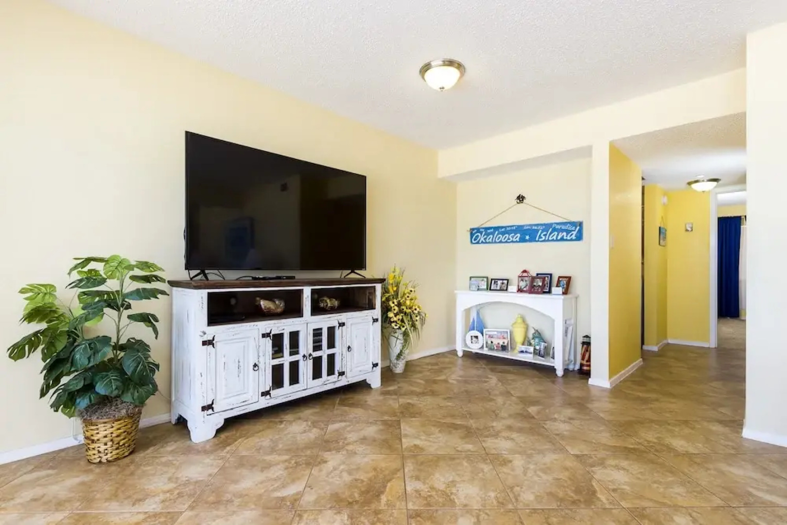 Islander 201 by RedAwning