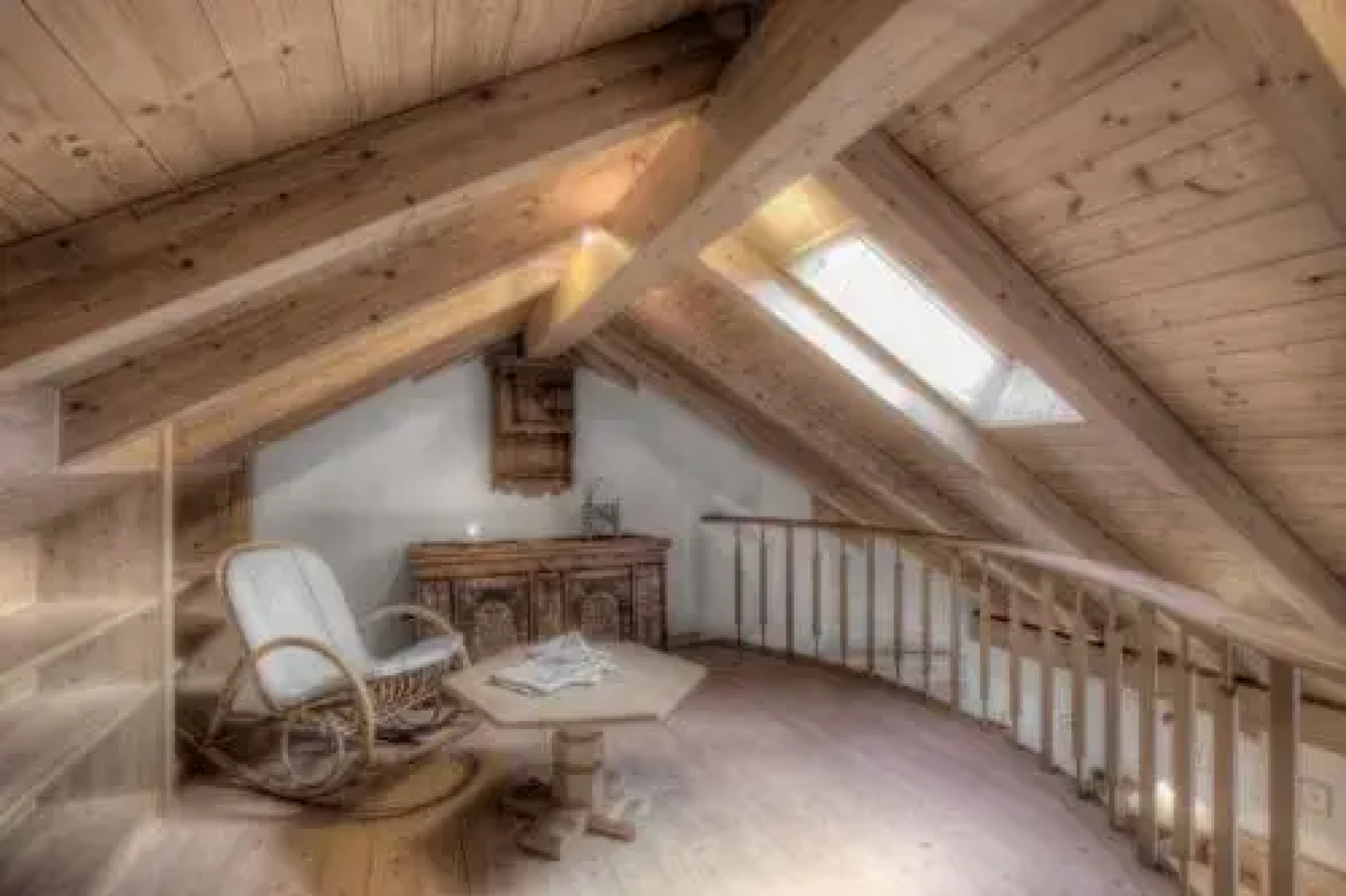 Alexander Mountain Lodge