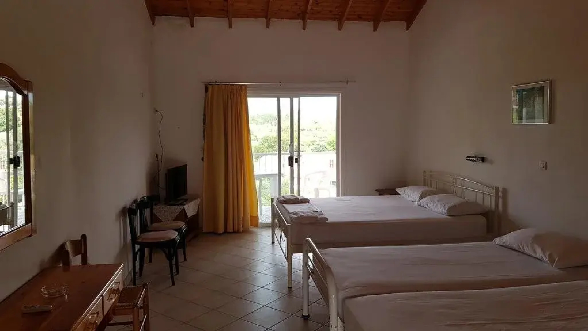 Gardenos Hotel