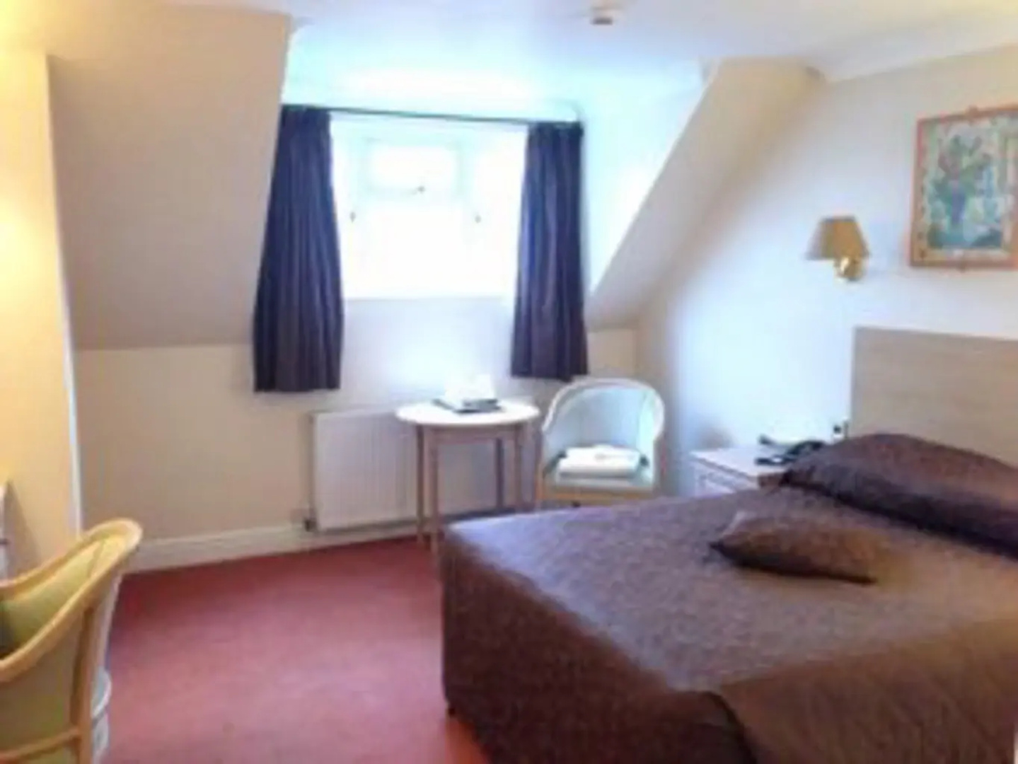 South Lodge Hotel