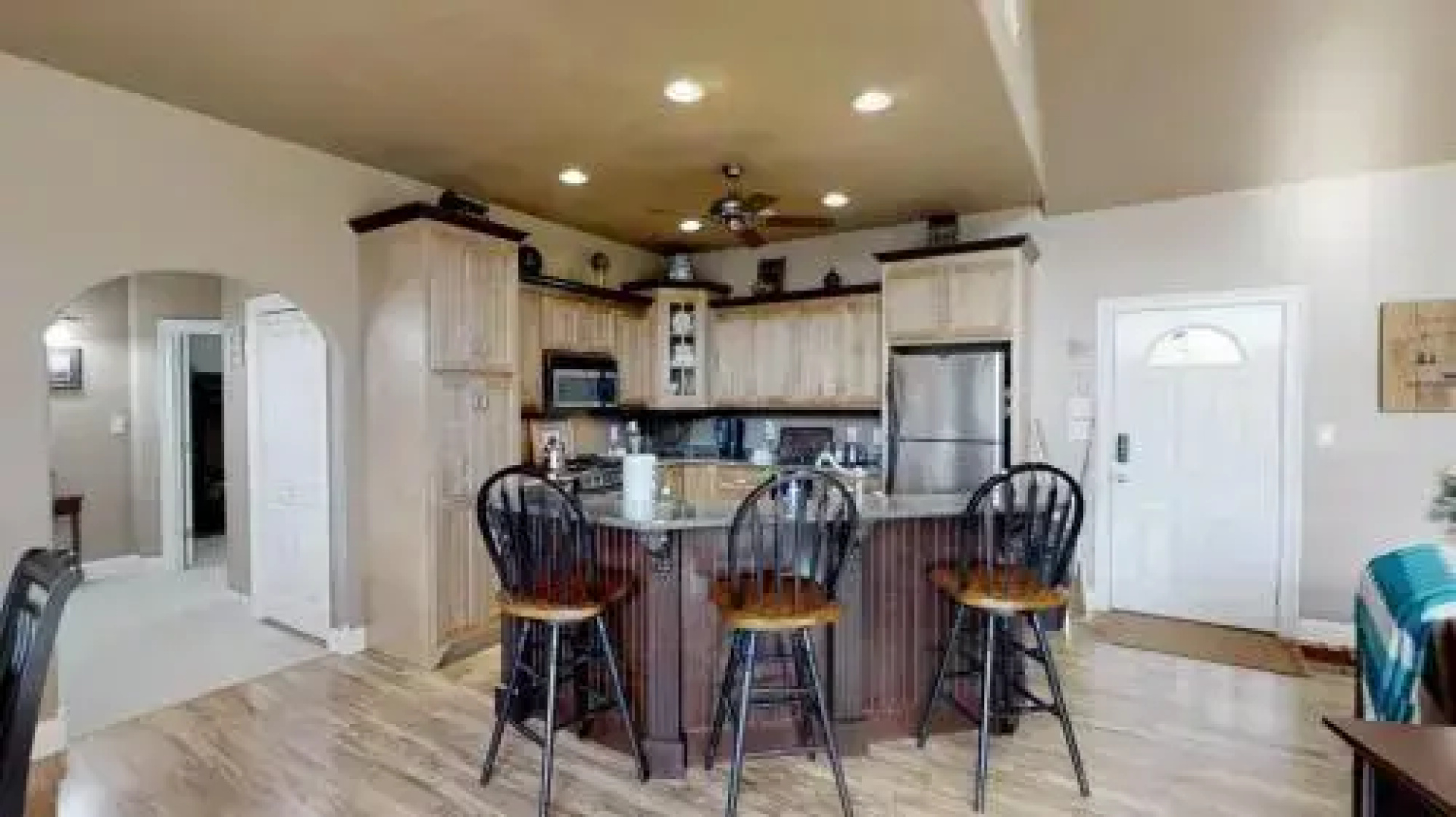 Enchanted Primrose 2 Bedroom Chalet by RedAwning