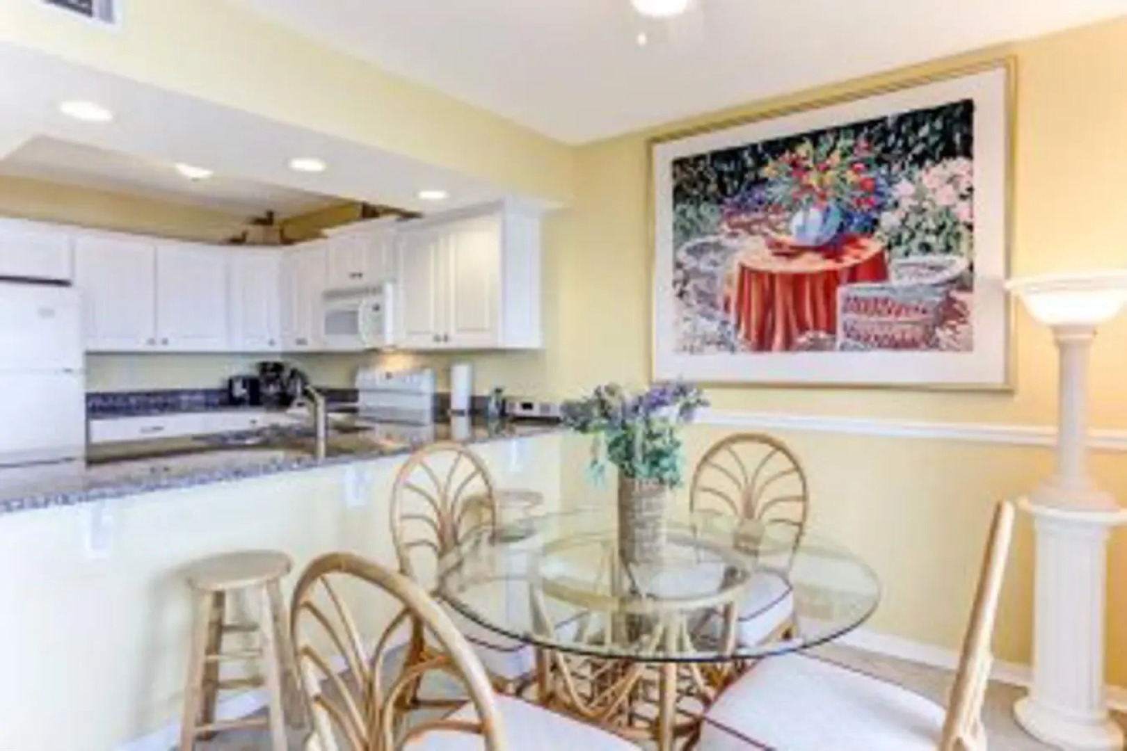 Brilliantly Decorated Condo for Your Perfect Beach Escape by RedAwning