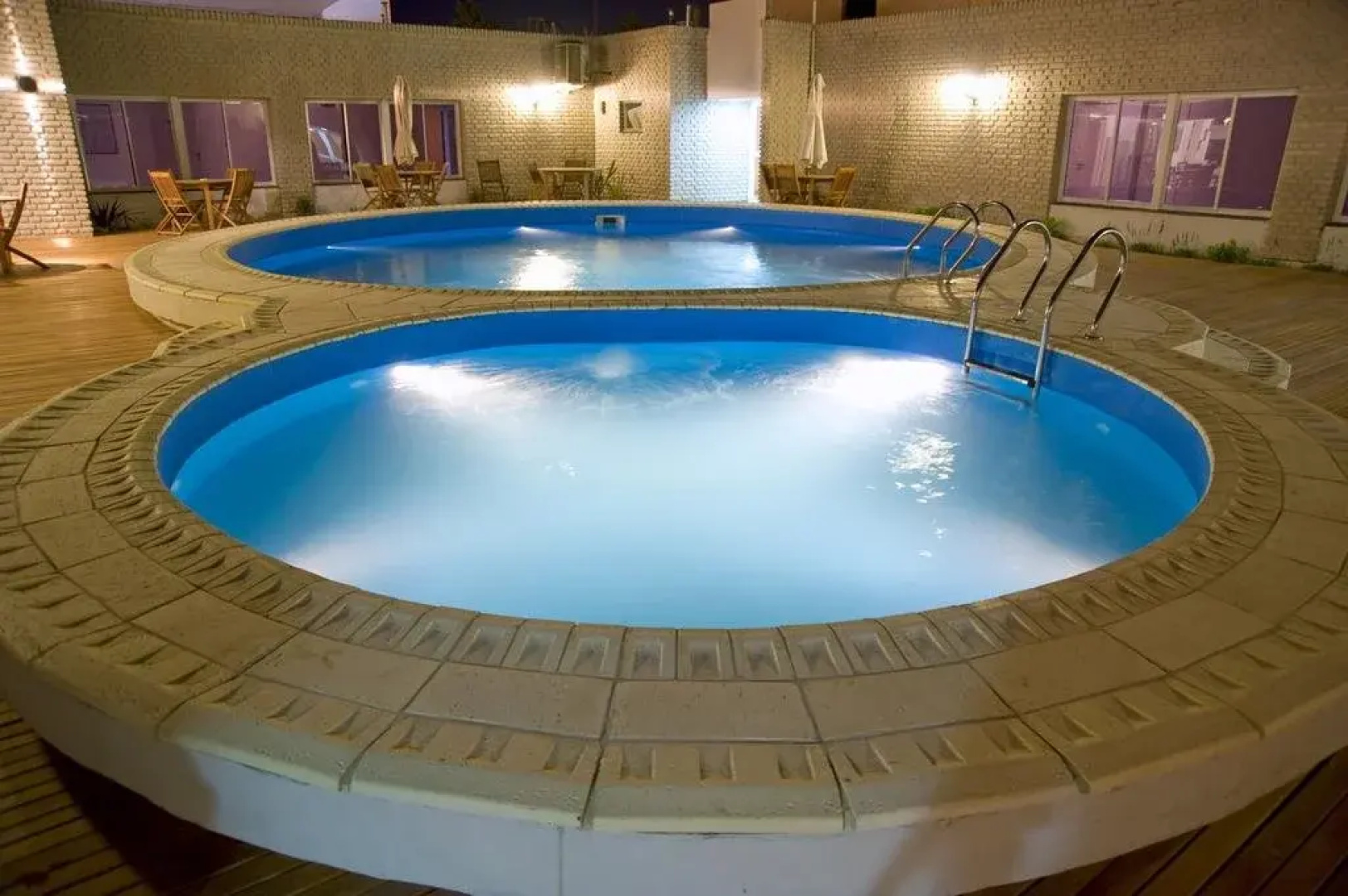 Global Hotel