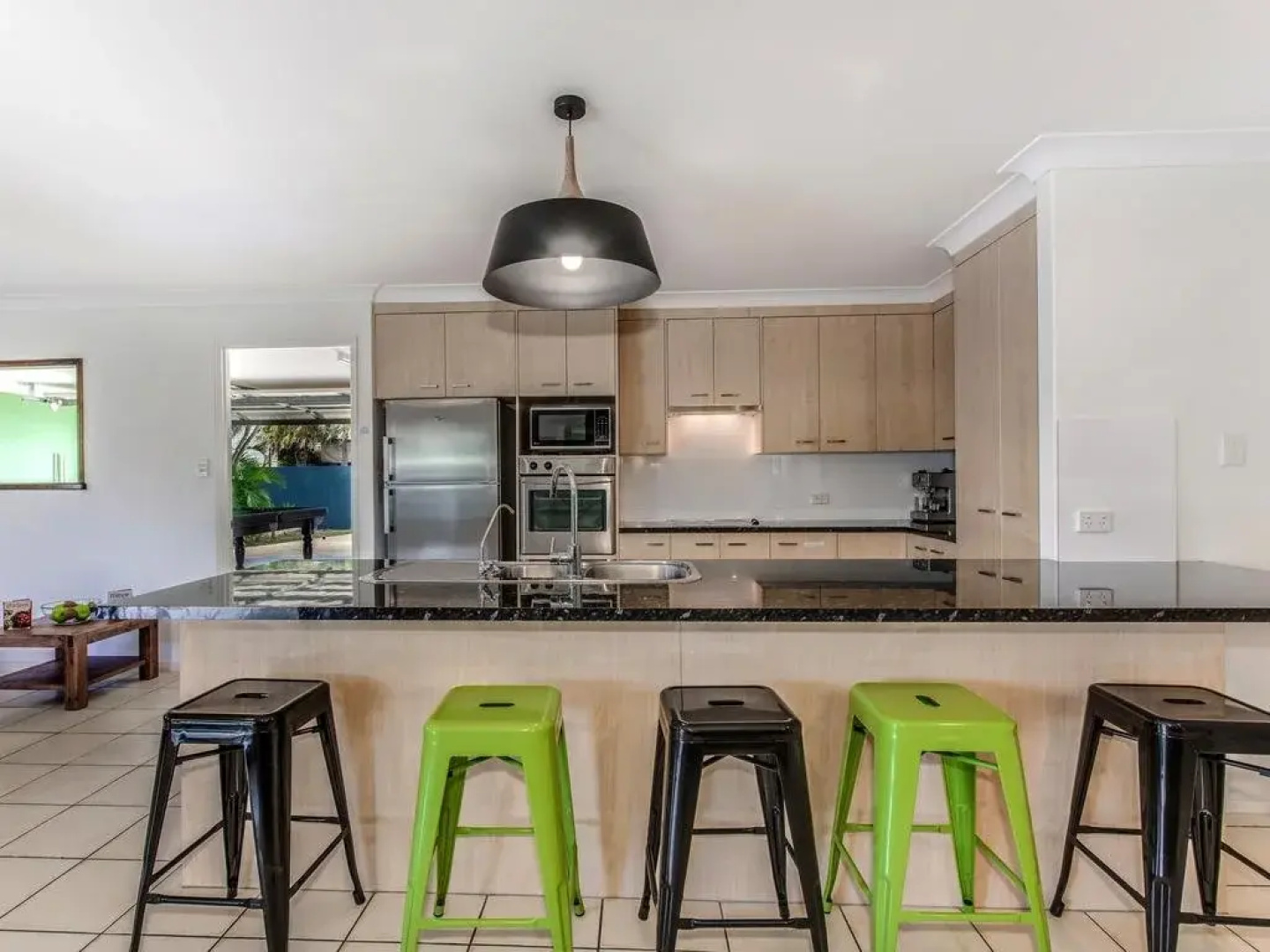 Coolum Waves Pet Friendly Holiday House