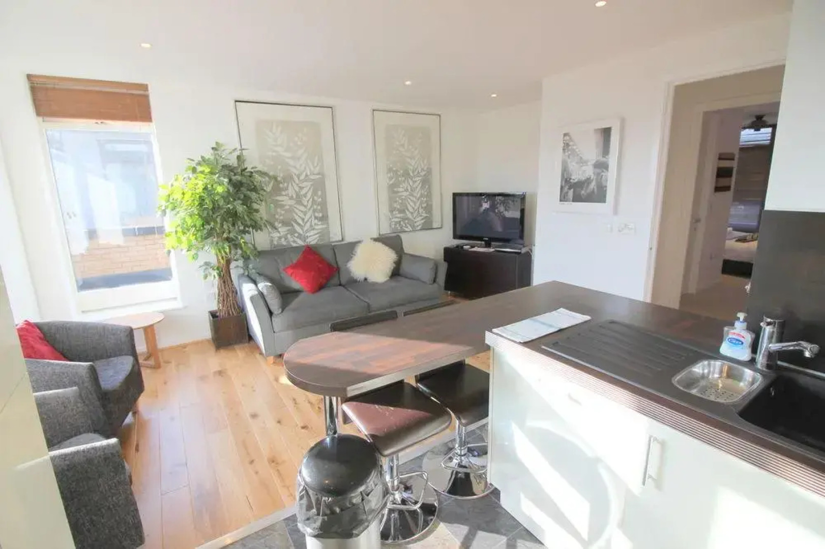 The Luxurious Penthouse (Peymans)